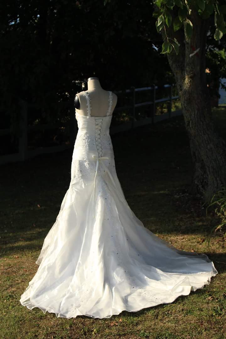 Robe  de mariée  t36/38 coupe sirène 